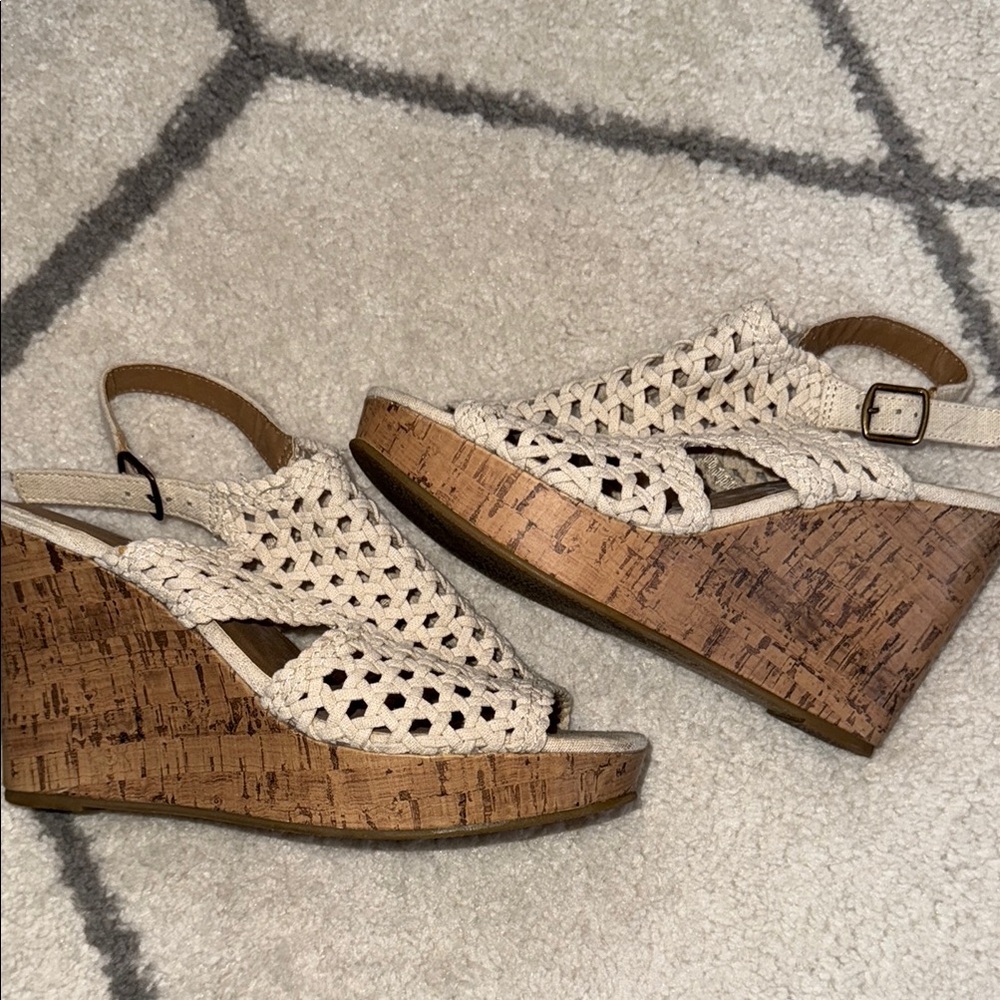 Women's Cream Wedge Sandals